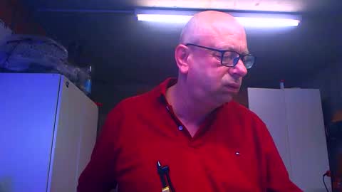 Andy online show from April 12, 9:24 am