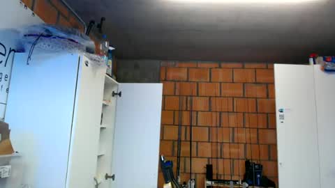 Andy online show from June 17, 6:02 pm
