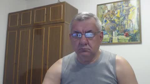 Snapshot of machomale3 chatting on October 2, 7:23 pm Macho online show from October 2, 7:23 pm