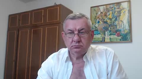 Macho online show from May 19, 3:30 pm