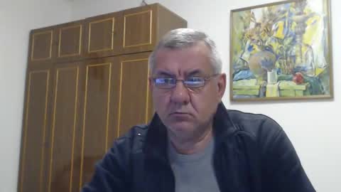 Snapshot of machomale3 chatting on October 4, 9:45 pm Macho online show from October 4, 9:45 pm