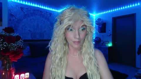 maciimayy online show from October 19, 3:00 am