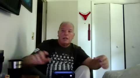 mackdocc001 online show from July 3, 5:29 pm
