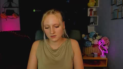 Ulis online show from September 11, 3:13 pm