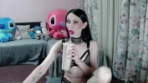 Maddison Summer online show from June 4, 9:21 pm