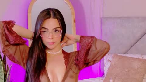 Maddison online show from April 11, 8:24 pm