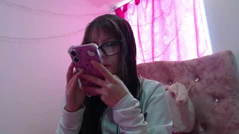 Maddy UwU online show from February 4, 6:45 pm