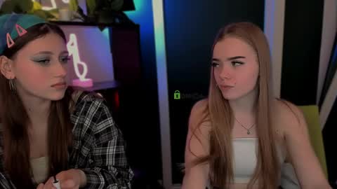 maddy moah online show from March 22, 8:29 am