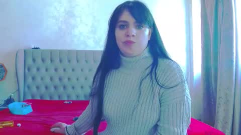 madelynvelure online show from March 13, 9:01 am