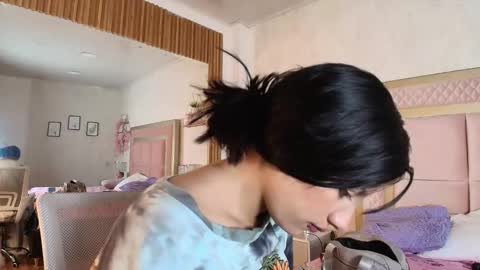 madhison_5 online show from April 13, 12:31 pm