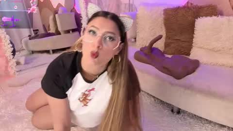    online show from February 16, 7:01 pm