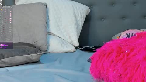   online show from September 23, 4:39 am