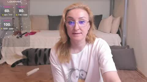 Madisson online show from April 28, 2:27 am