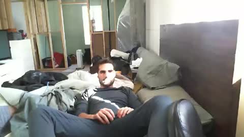 Guigui online show from February 14, 4:10 pm