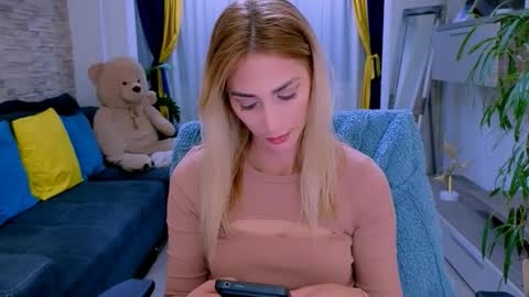 Madye Roberts online show from October 30, 11:16 pm