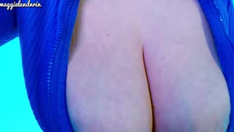 Maggie   online show from October 22, 5:03 pm