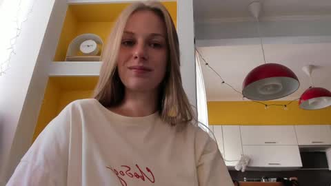 Alice  online show from June 7, 12:54 pm