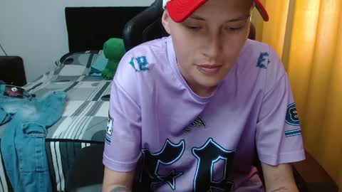 Jade online show from June 15, 6:22 pm