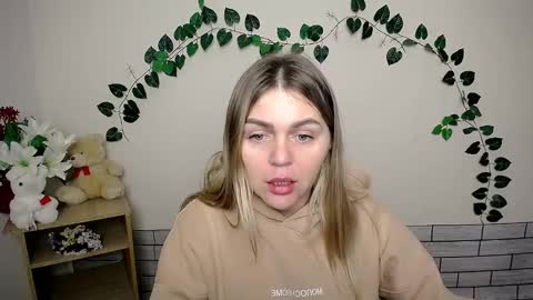 Snapshot of magic_katarina_ chatting on January 29, 8:51 am magic_katarina_ online show from January 29, 8:51 am