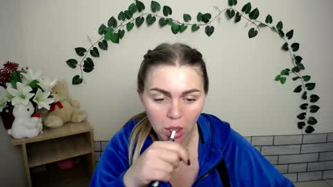 Snapshot of magic_katarina_ chatting on October 10, 7:58 am magic_katarina_ online show from October 10, 7:58 am