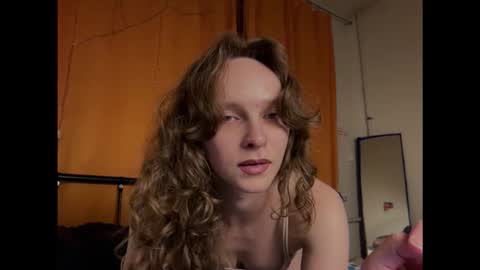 Mikky or Moon online show from November 26, 7:21 pm