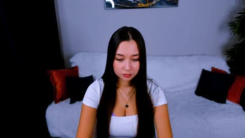 magic_phoenix online show from January 14, 1:06 pm