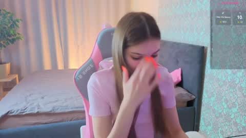 Merry online show from April 7, 1:29 am