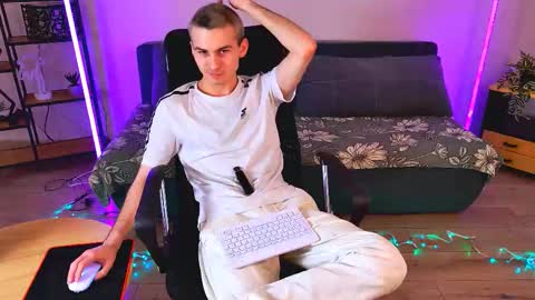 magic_storms online show from March 22, 1:09 am