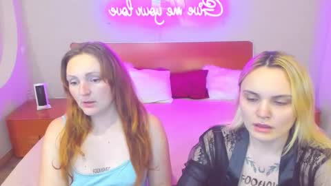 Lili and Bella online show from February 13, 9:07 pm