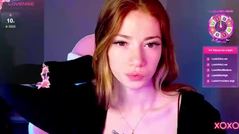 Snapshot of magicladyy chatting on February 10, 1:35 am Angel online show from February 10, 1:35 am