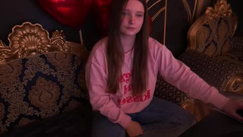 Emily online show from February 9, 3:26 pm