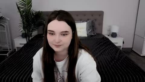 Emily online show from March 17, 7:24 am