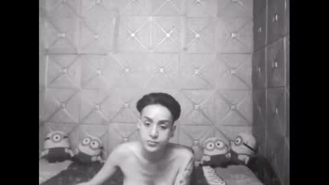 Snapshot of magicsaya chatting on March 8, 2:40 pm TsKaycee online show from March 8, 2:40 pm