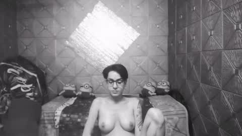 Snapshot of magicsaya chatting on December 16, 6:27 pm TsKaycee online show from December 16, 6:27 pm