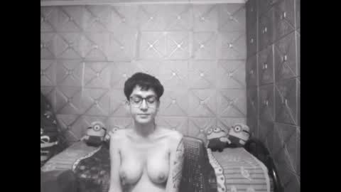 Snapshot of magicsaya chatting on January 29, 12:33 am TsKaycee online show from January 29, 12:33 am