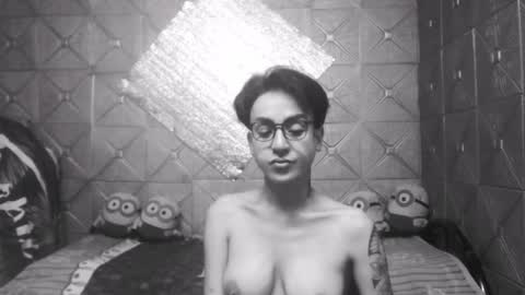 Snapshot of magicsaya chatting on January 2, 12:03 pm TsKaycee online show from January 2, 12:03 pm