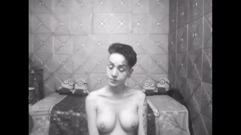 Snapshot of magicsaya chatting on February 7, 1:04 am TsKaycee online show from February 7, 1:04 am