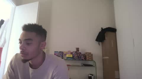 Snapshot of magicsempai chatting on February 7, 11:56 am Magicsempai online show from February 7, 11:56 am