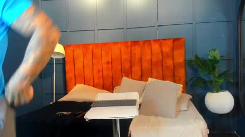 MAGNUS DAHL online show from February 25, 11:54 am