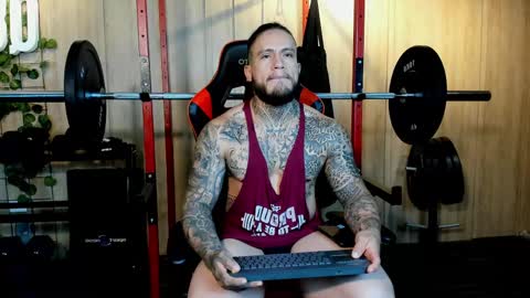 MAGNUS DAHL online show from February 16, 2:54 pm