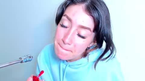 maibys online show from February 5, 3:54 am