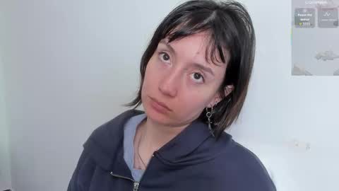 Snapshot of maibys_cute chatting on October 19, 3:55 am maibys online show from October 19, 3:55 am