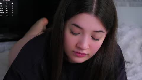 Lucy online show from June 7, 3:33 am
