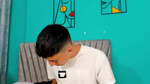 Maikol online show from April 13, 12:42 pm