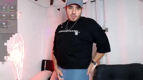 maison_xmed online show from April 13, 7:29 pm