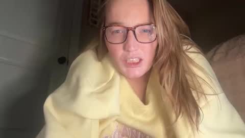 maisystellaxx online show from March 14, 3:10 am