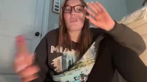 maisystellaxx online show from April 4, 10:17 pm
