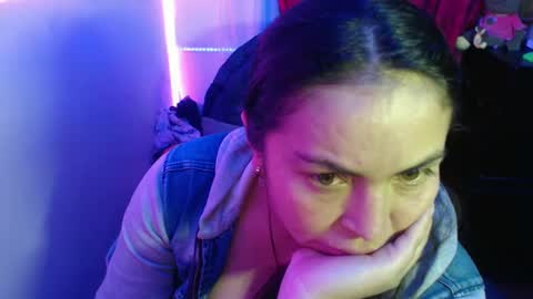 Hello friends Im on another account    online show from February 13, 1:40 am