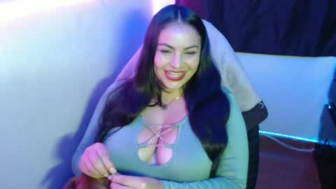 Hello friends Im on another account    online show from February 22, 1:55 am