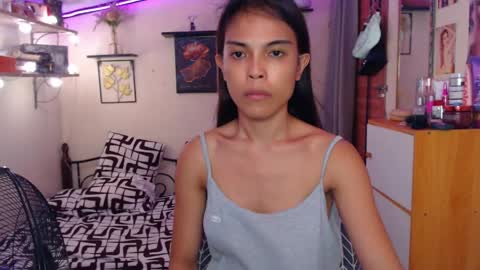 Bella online show from May 16, 3:33 pm